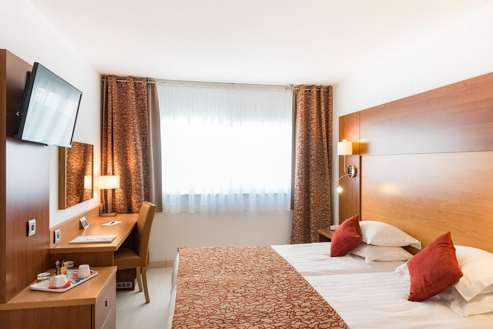 Mercure Saint Raphael Centre Plage Bagian luar foto