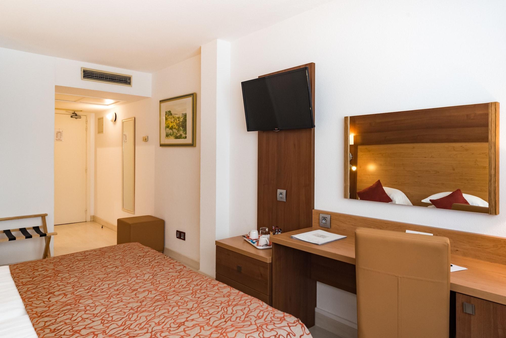Mercure Saint Raphael Centre Plage Bagian luar foto