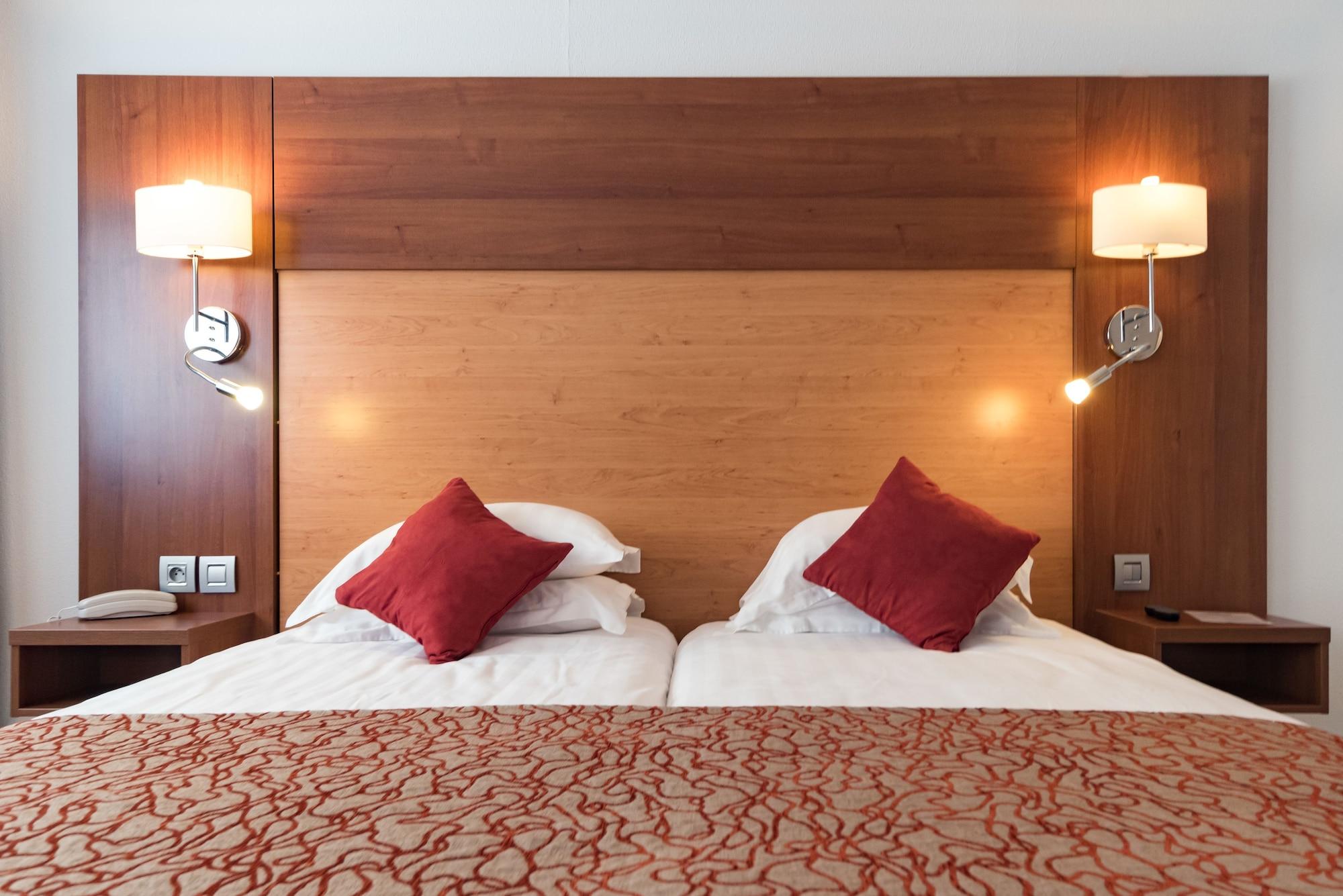 Mercure Saint Raphael Centre Plage Bagian luar foto