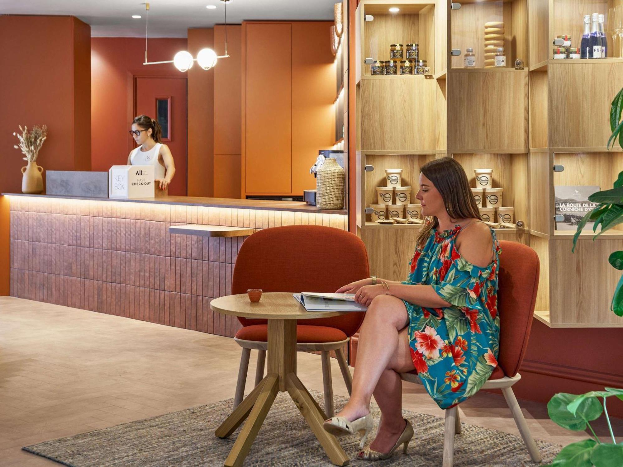 Mercure Saint Raphael Centre Plage Bagian luar foto